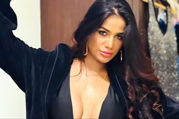 FIR filed against Poonam Pandey for spreading false news of death